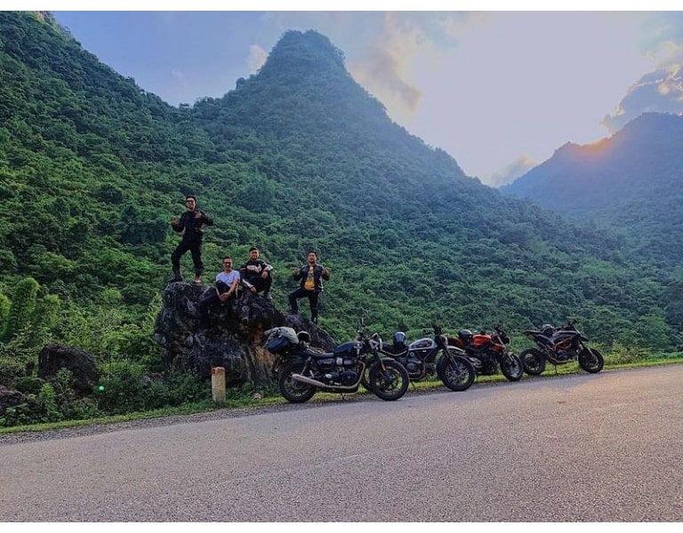 QT Motorbike and Tours là đơn vị gây tiếng vang lớn trong dịch vụ thuê xe máy Cao Bằng và Hà Giang. 