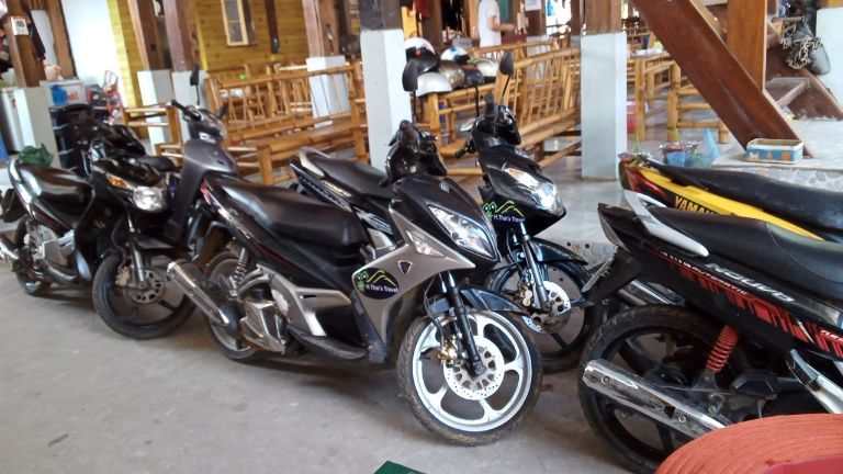 H.Thai’s Travel là đơn vị vừa hoạt động dịch vụ lưu trú vừa phát triển mảng cho thuê xe máy Hòa Bình