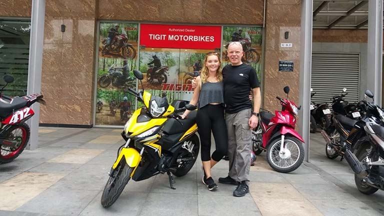 Khách hàng trong và ngoài nước vô cùng hài lòng khi thuê xe tại cửa hàng thuê xe máy Sài Gòn - Tigit Motorbikes