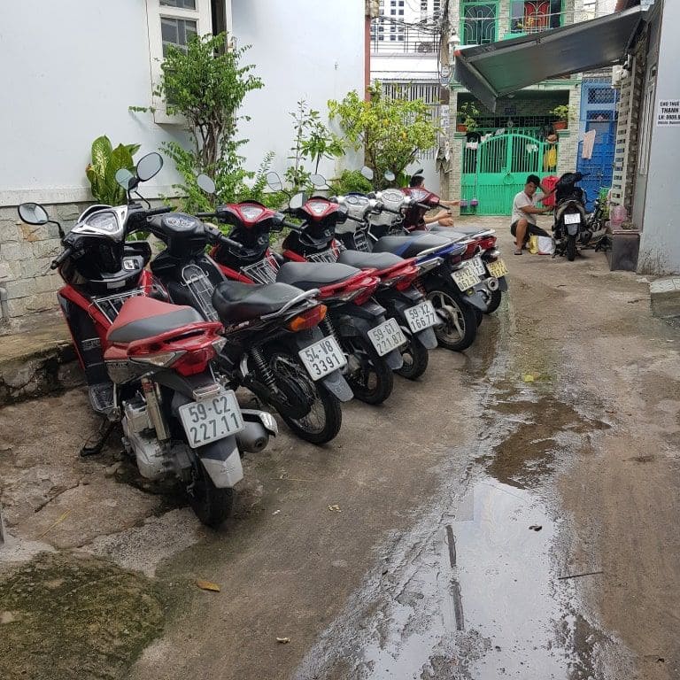 Với vị trí dễ tìm, Vinasat là cửa hàng thuê xe máy Sài Gòn quận Bình Thạnh có lượng khách đông đảo