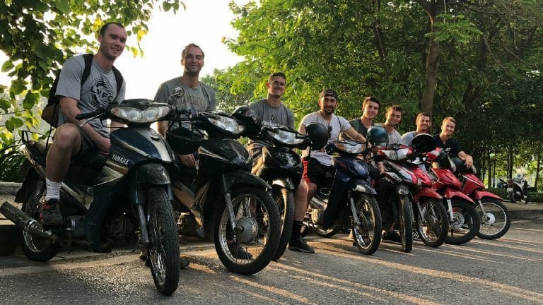 Đa số du khách khi đến quận Tân Bình đều lựa chọn The Motorbike Station Sài Gòn