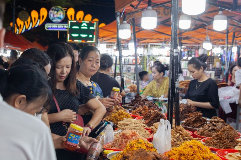 Khám phá nét đặc trưng trong văn hóa ăn đêm Đà Nẵng
