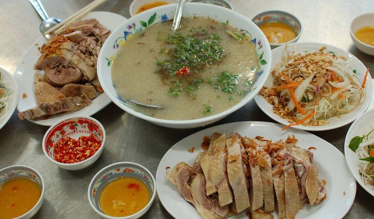 Cháo vịt Hùng Vương – Quán ăn đêm được yêu thích nhất tại Đà Nẵng