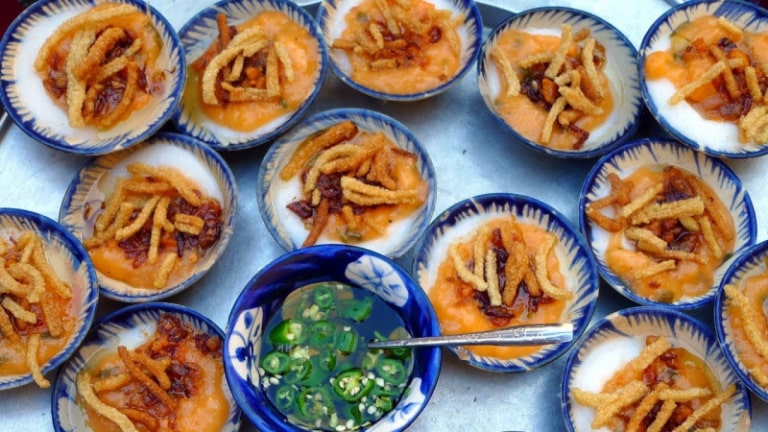 Quán Bà Tiên nổi tiếng với món bánh bèo Đà Nẵng 