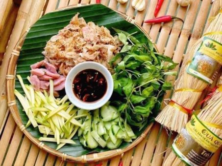 Nem tré Đà Nẵng Tré là món ăn ngon đặc sản nổi tiếng của Bình Định. Từ tré, chúng ta có thể làm nhiều món gỏi trộn ngon.