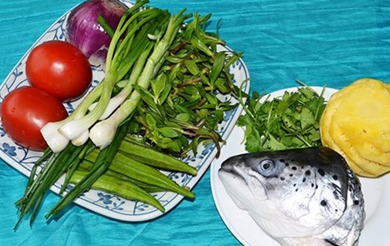 Nguyên liệu làm bún chả cá Đà Nẵng khá đơn giản. 