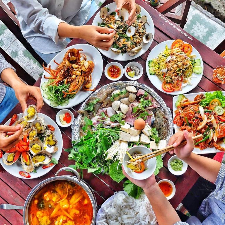 Hải Sản tươi ngon là món ăn du khách không thể bỏ lỡ khi đã đến vùng biển Đà Nẵng