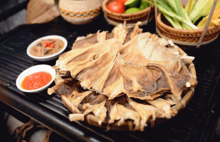 Khô cá đuối Đà Nẵng vị được siêu thị Hương Đà nhập từ nhà sản xuất uy tín trong vùng