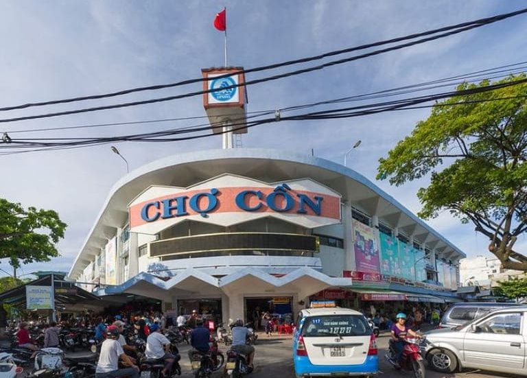Chợ Cồn là 1 trong 4 khu chợ lớn nhất Đà Nẵng, và là nơi được mệnh danh là thiên đường đồ khô