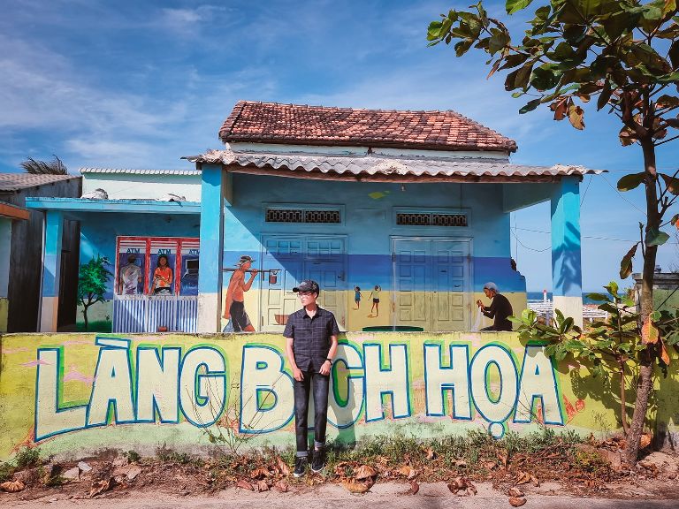Những năm gần đây, làng bích họa Tam Thanh luôn đứng đầu những địa điểm checkin của các bạn trẻ