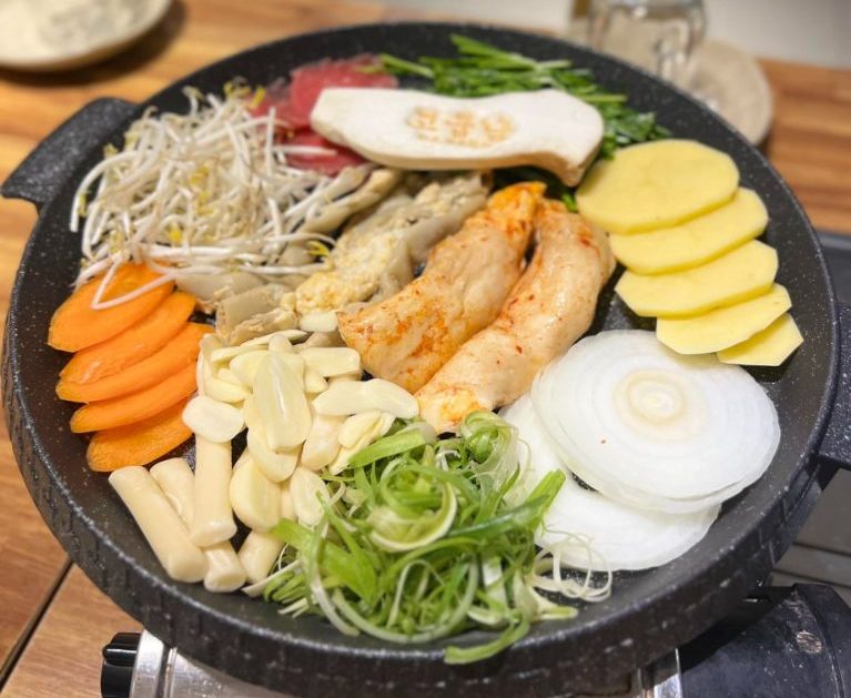 Lòng bò nướng Hàn Quốc là món mọi người nhất định không nên bỏ lỡ khi tới nhà hàng Gogubnam