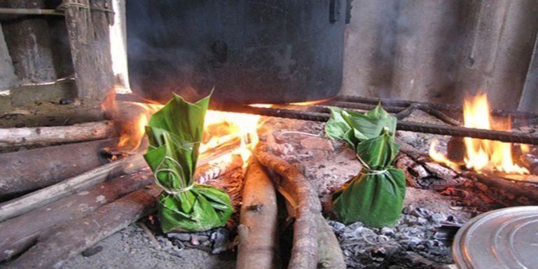 Món rêu nướng vừa dễ làm lại vừa ngon được người dân vùng cao yêu thích thường xuyên chế biến vào mỗi mùa rêu ngon 