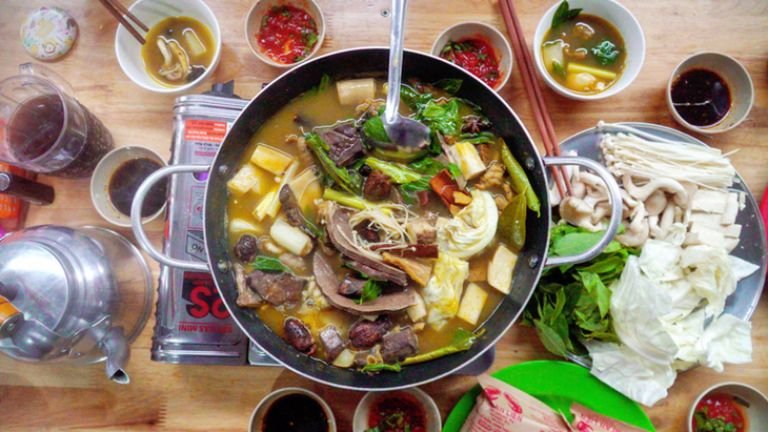 Nếu bạn chưa biết ăn gì du lịch Hà Giang thì đừng chần chừ hãy thử ngay món thắng cổ đặc sản này nhé!