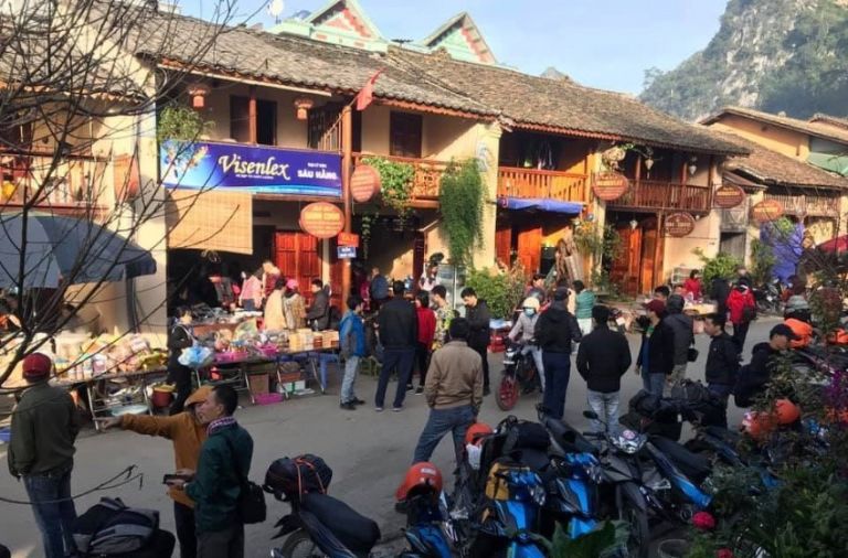 Tỉnh thành "địa đầu Tổ quốc" này có một con phố cổ Đồng Văn với rất nhiều món đặc sản Hà Giang nổi tiếng mà du khách nhất định phải thử một lần 