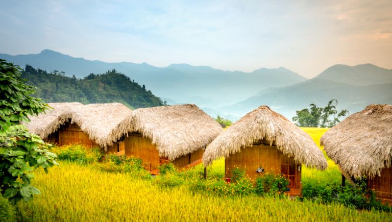 Những ngôi nhà nhỏ của đồng bào dân tộc Dao ở xã Hồ Thầu vô cùng xinh đẹp như bước ra từ chuyện cổ tích 
