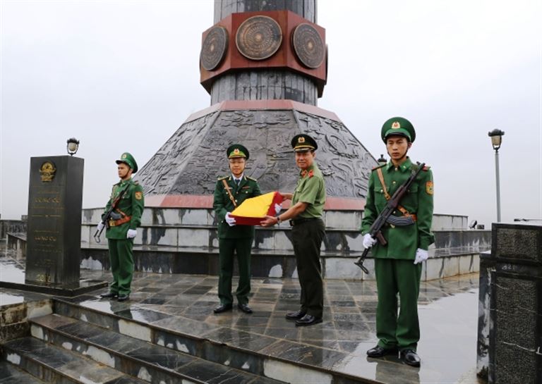 Cột cờ Lũng Cú Hà Giang đã ghi dấu nhiều sự kiện lịch sử quan trọng nên vô cùng thiêng liêng đối với nhân dân Việt Nam. 