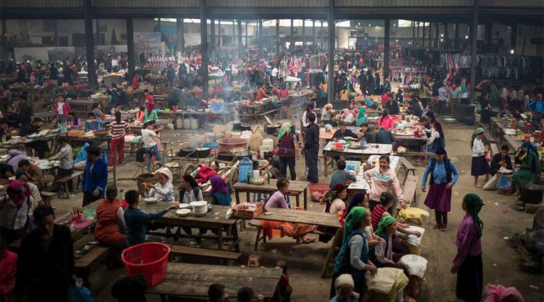Hãy đến chợ đêm Mèo Vạc Hà Giang để trải nghiệm những nét văn hoá đặc sắc của người dân nơi đây