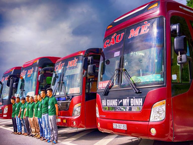Đi xe khách từ Hà Nội đến Hà Giang là lựa chọn của phần đông khách du lịch. 