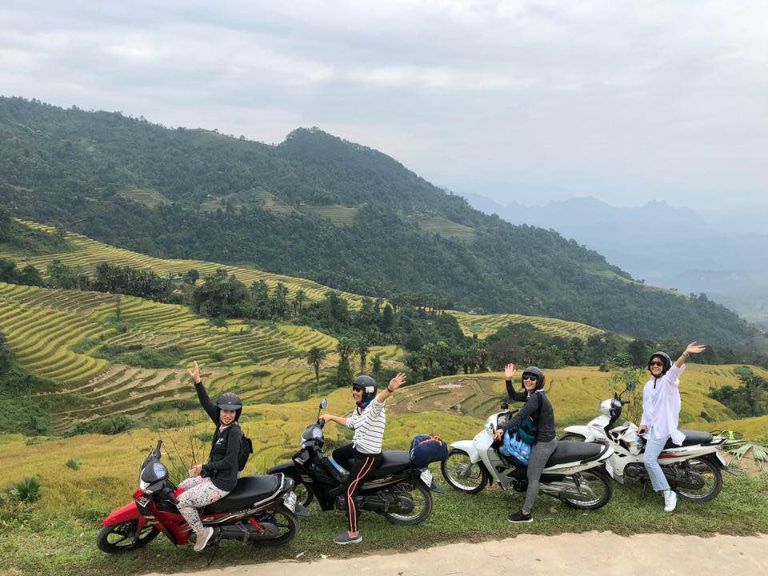 Để tận hưởng trọn vẻ đẹp của Hà Giang, du khách nên sử dụng phương tiện xe máy, vừa tiện lợi, vừa thú vị