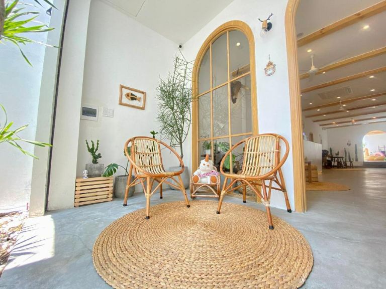 Một trong số những góc check-in sống ảo siêu đẹp tại LaDa's House được thiết kế ngoài trời mang đến homestay Đà Nẵng 2 người nổi tiếng