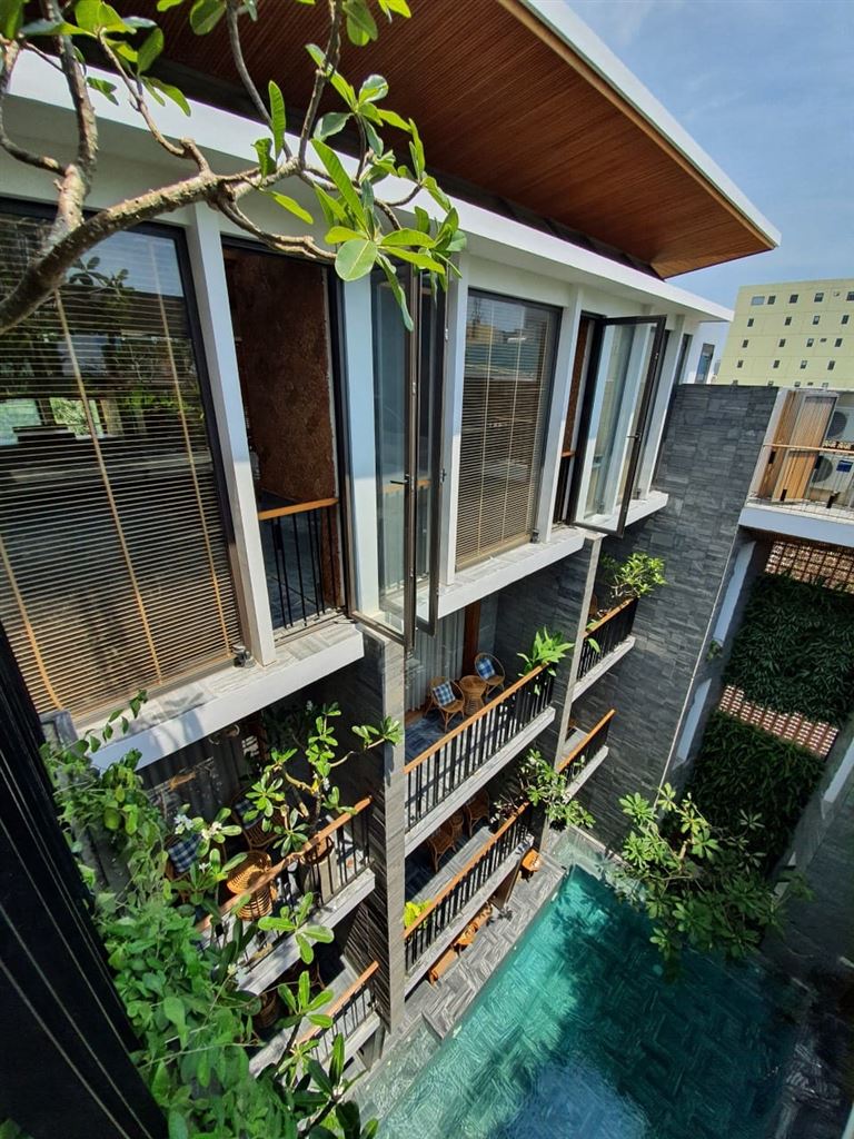 Minh House là homestay Đà Nẵng có bể bơi tuyệt đẹp, tầm nhìn hướng núi, hướng thành phố. 