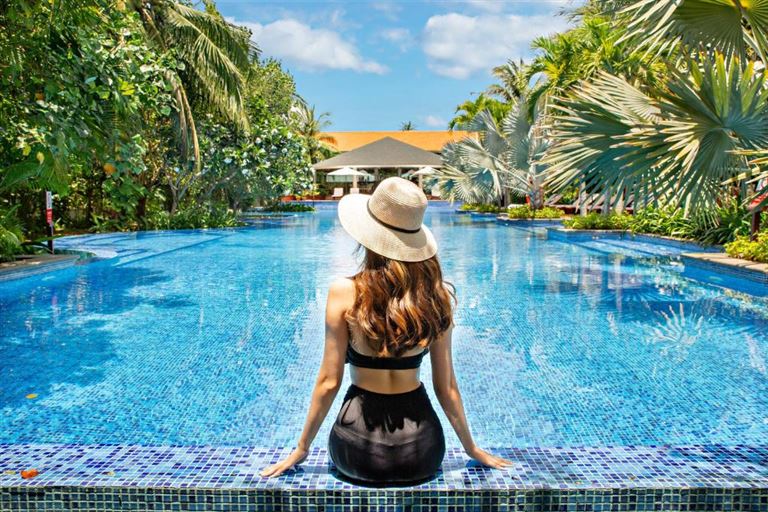 Hồ bơi tại mỗi căn villa đều có một hồ bơi riêng, tạo nơi rèn luyện sức khoẻ, thư giãn và checkin cực đỉnh cho khách hàng. 