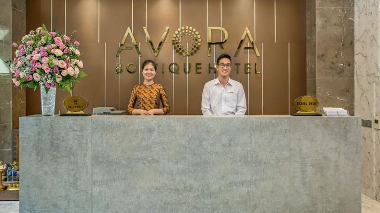 Avora Hotel tự tin sẽ mang đến du khách dịch vụ lưu trú tốt nhất với mức giá phải chăng và đội ngũ nhân viên chuyên nghiệp 