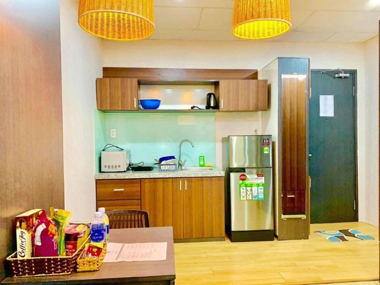 Hạng phòng gia đình có diện tích lớn với không gian phòng bếp lớn được trang bị đầy đủ đồ dùng mang tới tiện nghi tối đa cho khách hàng