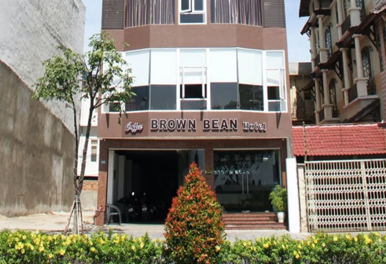 Khách sạn Đà Nẵng giá rẻ - Brown Been Hotel có vị trí nằm rất gần sông Hàn nên luôn được các cặp đôi ưa chuộng lựa chọn 