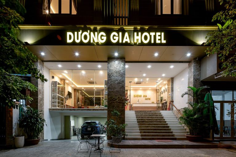 Khách sạn giá rẻ Đà Nẵng - Dương Gia Hotel có vị trí cực kì thuận tiện cho việc tham quan du lịch của khách hàng