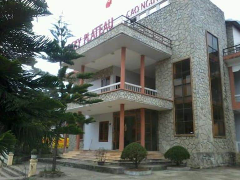 Khách sạn Cao Nguyên Đá nằm giữa trung tâm du lịch Cao Nguyên đá nổi tiếng, được nhiều du khách lựa chọn