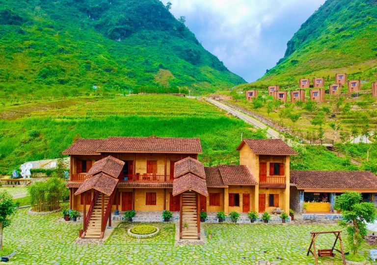 Khu nghỉ dưỡng H’mong Village - Nơi đưa du khách về trốn thiên nhiên thanh bình trốn khỏi phố xa ồn ào