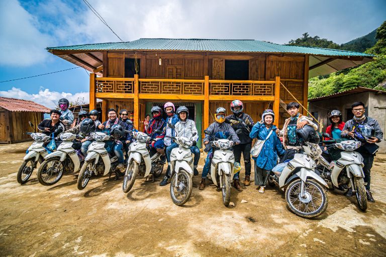 Đi phượt Hà Giang bằng xe máy là trải nghiệm thú vị mà du khách nào cũng nên thử 