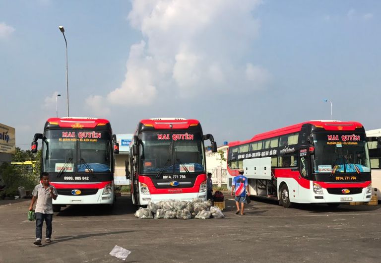 Xe khách Đà Nẵng An Giang - Mai Quyên có nhận vận chuyển hàng hóa, kí gửi giấy tờ với mức phí cước phải chăng