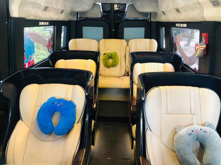 Xe khách Đồng Hành Travel Bus mang đến cho bạn hệ thống ghế massage có sẵn gối nằm êm ái.