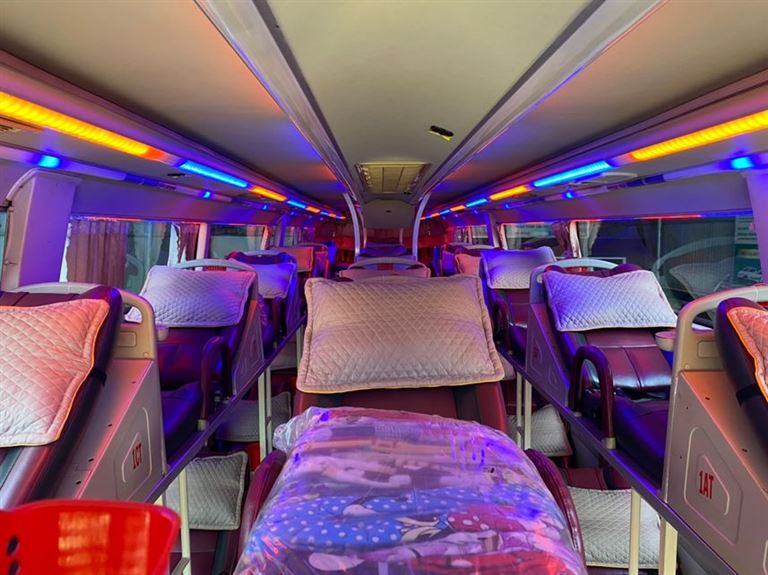 Nhà xe Tân Thanh Phong cung cấp xe khách giường nằm 44 chỗ với đầy đủ tiện nghi cho du khách. 