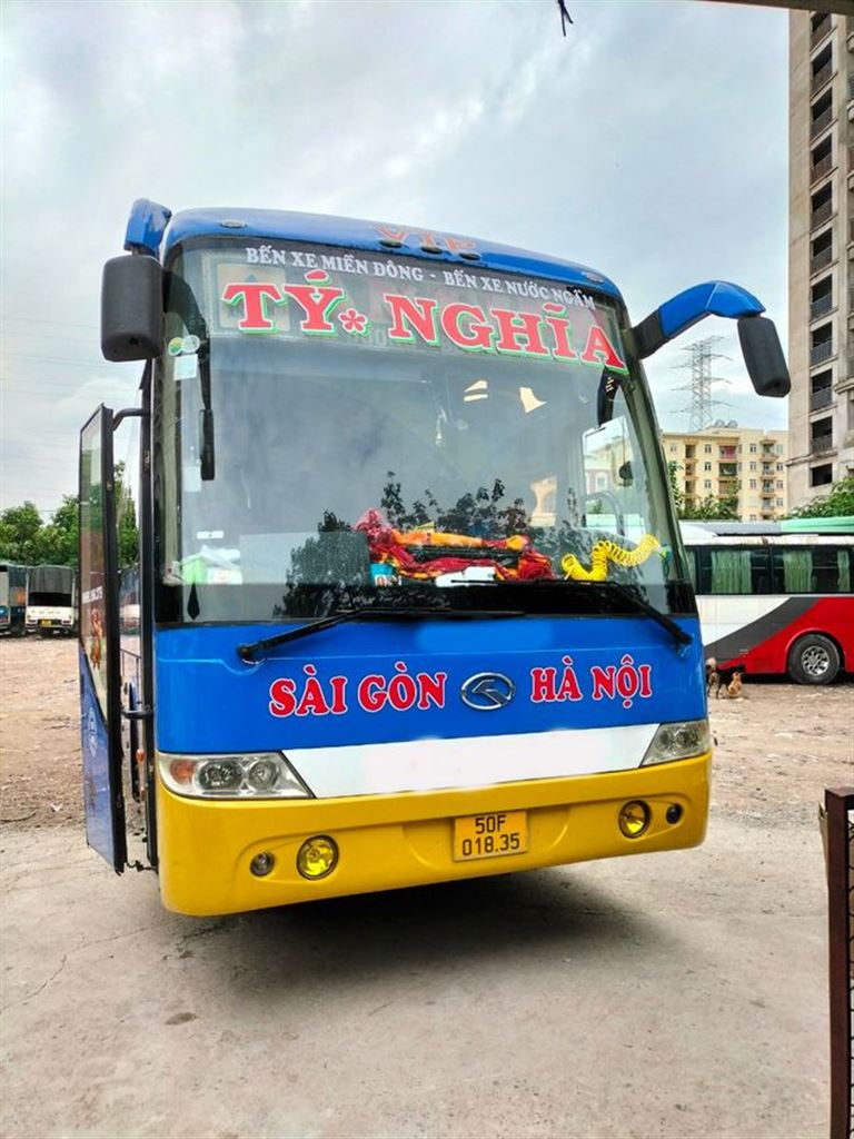 Hoàng Long TN là hãng xe khách Đà Nẵng Ninh Thuận uy tín, được khách hàng dành nhiều lời khen cho chất lượng dịch vụ.