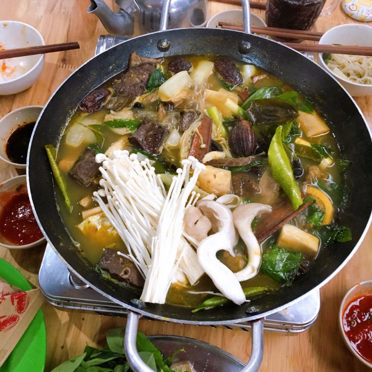 Món ăn được chế biến từ nhiều loại nội tạng động vật mang đến nét đặc trưng của tỉnh Hà Giang