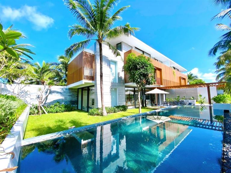 Phoenix Villa Phu Quoc là một trong những căn villa biệt thự Phú Quốc đẹp, sở hữu vị trí đắc địa. 