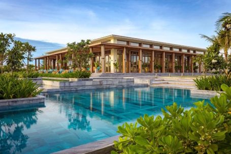 Resort Quy Nhơn được mệnh danh là những thiên đường nghỉ dưỡng ven biển đáng lưu trú nhất.