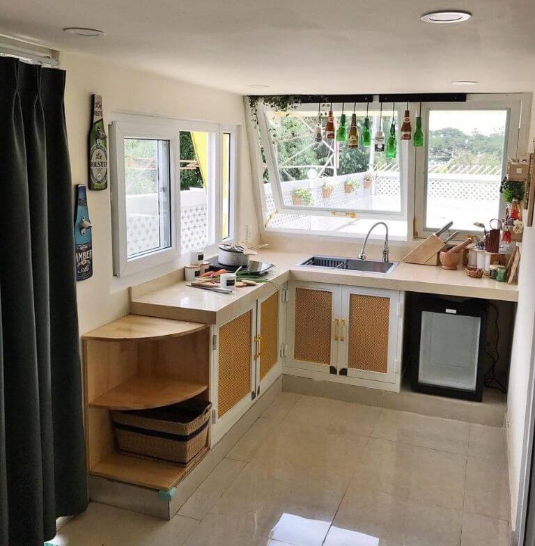 Sau khi sử dụng khu vực bếp của Là Nhà Homestay du khách cần lau dọn và vệ sinh sjach sẽ, đảm bảo không gian sống chung 