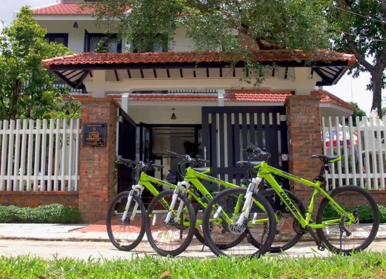 Dịch vụ cho thuê xe đạp tiện ích dành cho du khách tham quan các khu vực xung quanh Huế Homestay Riverside 