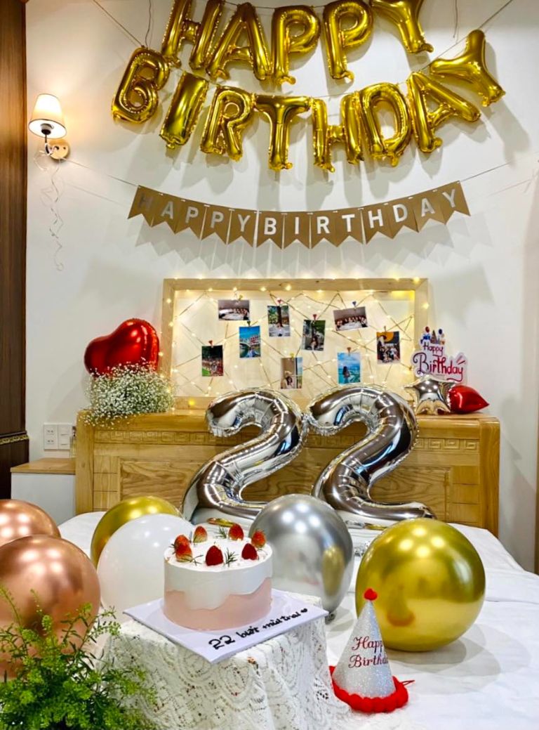 An homestay cung cấp dịch vụ setup phòng nghỉ để tổ chức tiệc kỉ niệm, tiệc sinh nhật theo yêu cầu của khách hàng. 