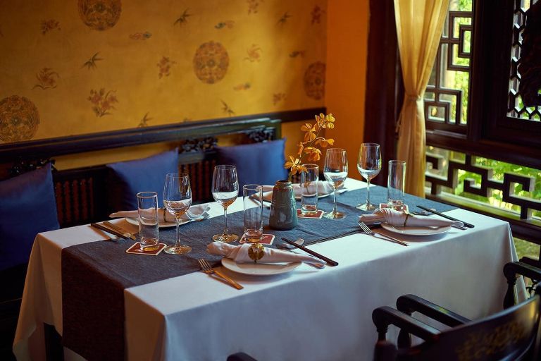 Nhà hàng Kim Long Fine Dining được thiết kế vô cùng sang trọng và quý phái (nguồn: facebook.com)