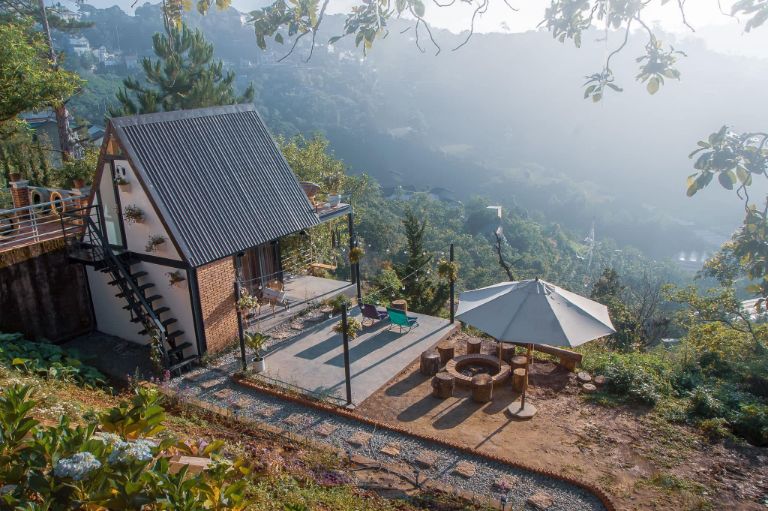 Lengkeng Homestay Đà Lạt bao quanh bởi không gian núi rừng cực kì thơ mộng (nguồn: facebook.com)