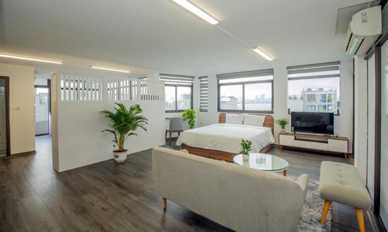 Minasi Home mang tới những phòng nghỉ với tông màu trắng đặc trưng, tạo nên cảm giác sạch sẽ và thư thái trong không gian sống