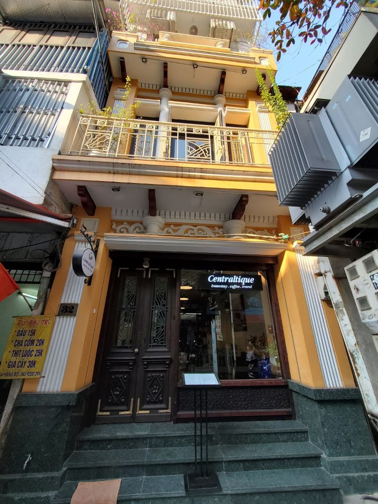Centraltique Downtown là 1 homestay phố cổ Hà Nội tích hợp nhà hàng ẩm thực Việt, tăng tối đa sự thuận lợi cho khách hàng