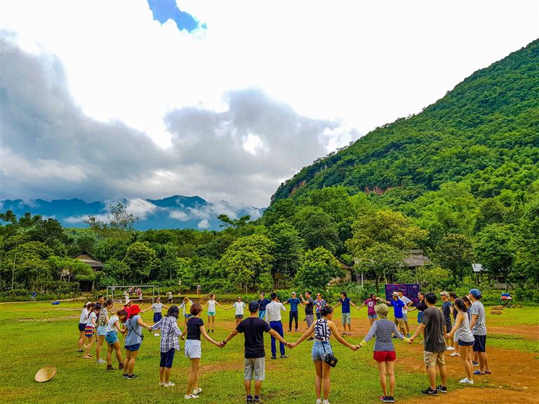 Homestay Mai Chau Ecolodge nhận tổ chức sự kiện, teabuiding cho các nhóm khách lớn từ 20 khách trở lên. 