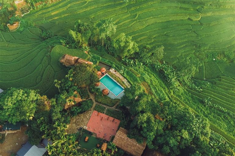 Các thông tin về thiên đường nghỉ dưỡng xanh mát giữa lòng di sản Pù Luông - Pù Luông Ecolodge. 