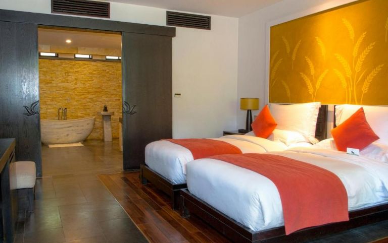 Một phòng ngủ của Amiana Resort Nha Trang có diện tích rất rộng đến 65m2 phù hợp lưu trú cho 2 - 3 người. 
